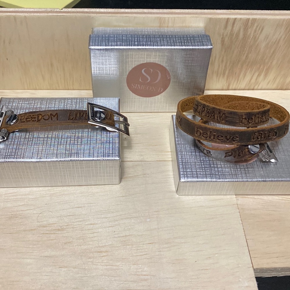 New… Apple Watch Adjustable Band / Bought From Etsy (SimeonDJewelry)